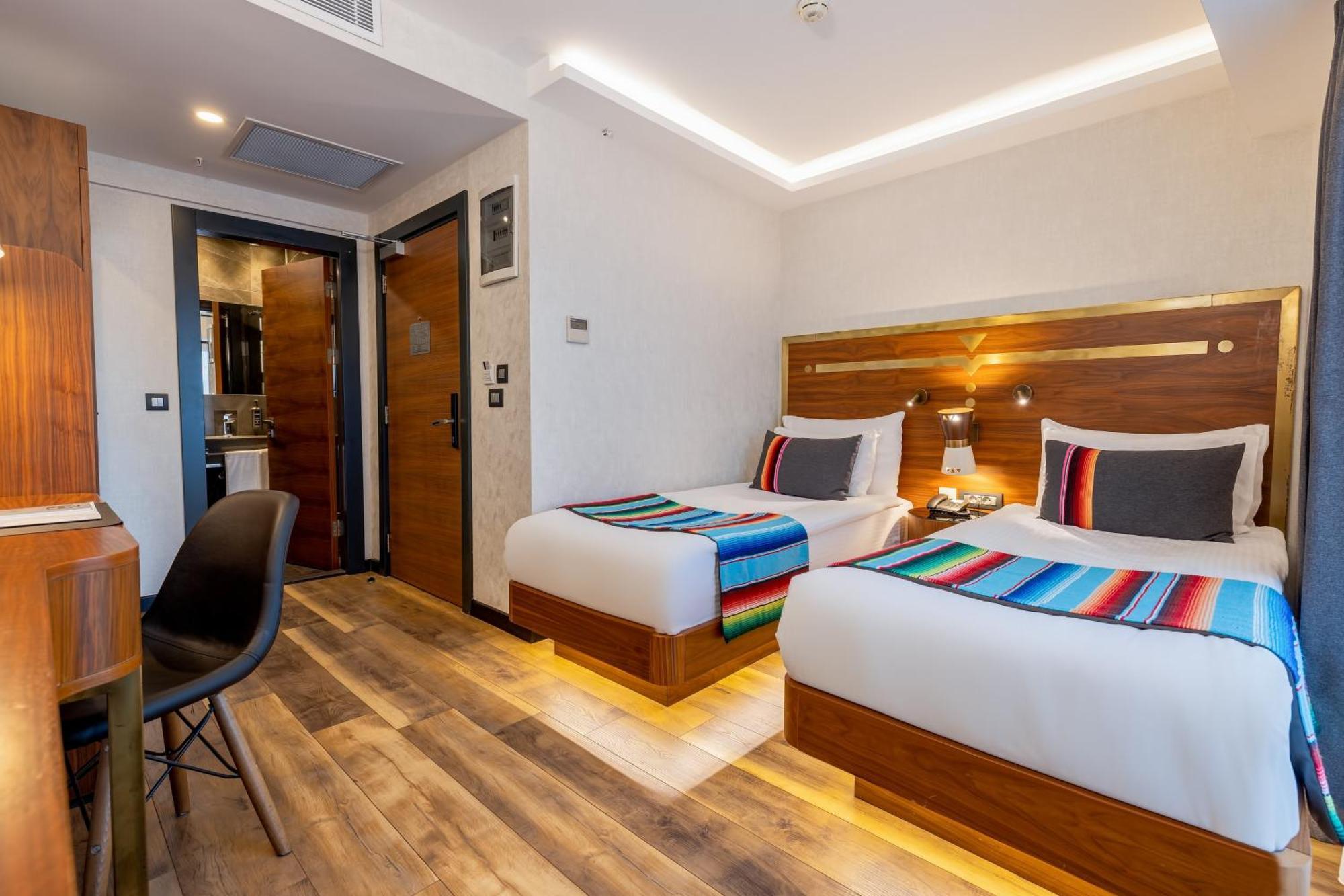 Standard Twin Room,1659508092:JPEG